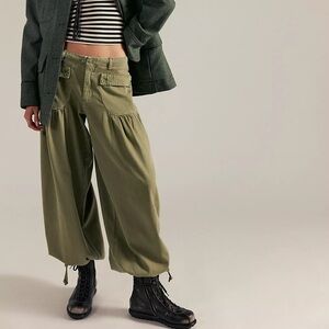 Free people We The Free Lotus Balloon Jeans army green
